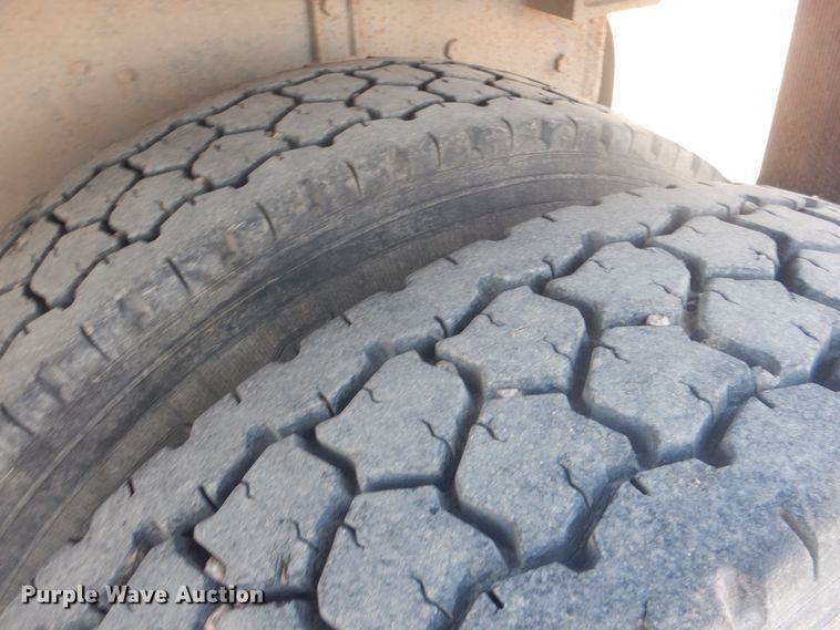 image for item HQ9539 1997 Mack RD600  dump truck