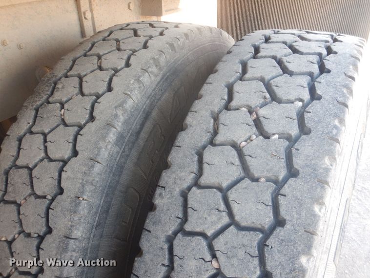 image for item HQ9539 1997 Mack RD600  dump truck