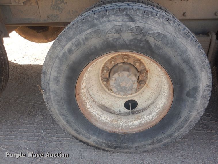 image for item HQ9539 1997 Mack RD600  dump truck