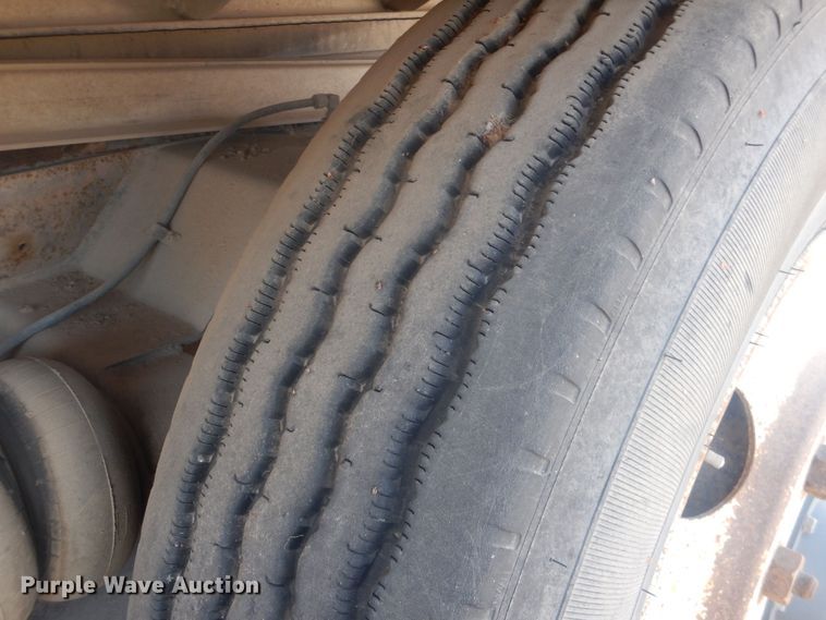 image for item HQ9539 1997 Mack RD600  dump truck