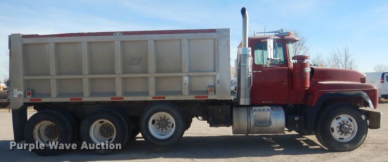 image for item HQ9540 1998 Mack RD600  dump truck