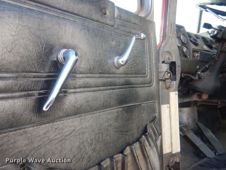 image for item HQ9540 1998 Mack RD600  dump truck