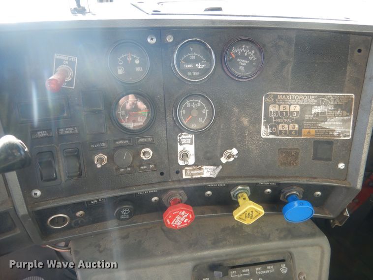 image for item HQ9540 1998 Mack RD600  dump truck