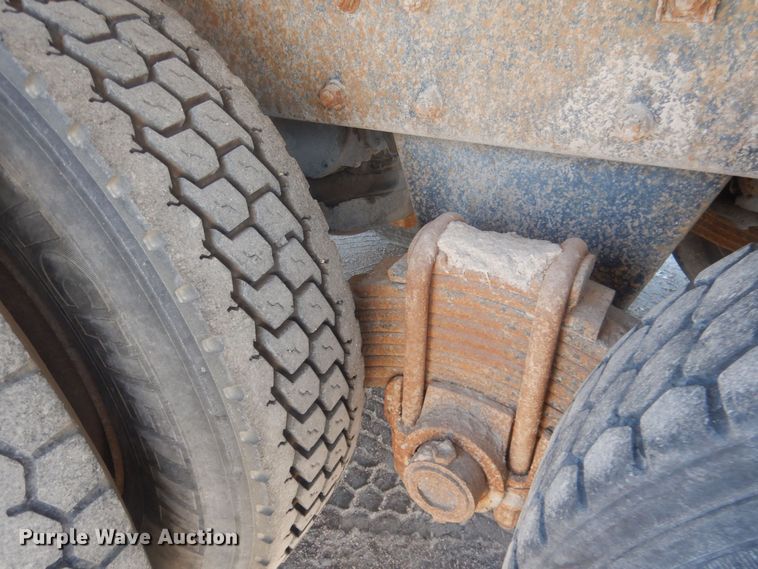 image for item HQ9540 1998 Mack RD600  dump truck