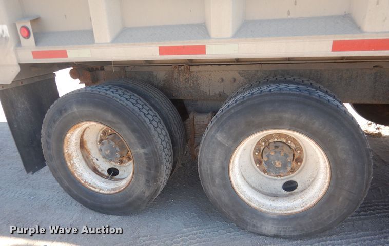 image for item HQ9540 1998 Mack RD600  dump truck