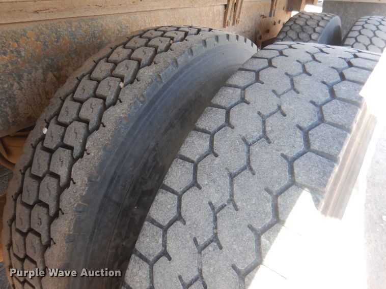 image for item HQ9540 1998 Mack RD600  dump truck