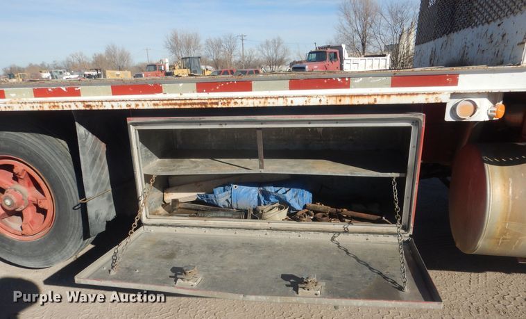 image for item HQ9541 1996 Mack RD688S  crane truck