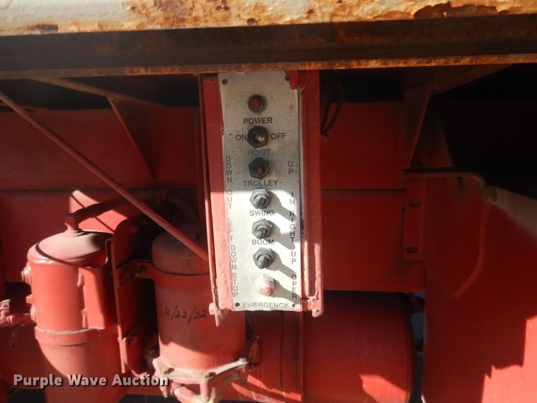 image for item HQ9541 1996 Mack RD688S  crane truck