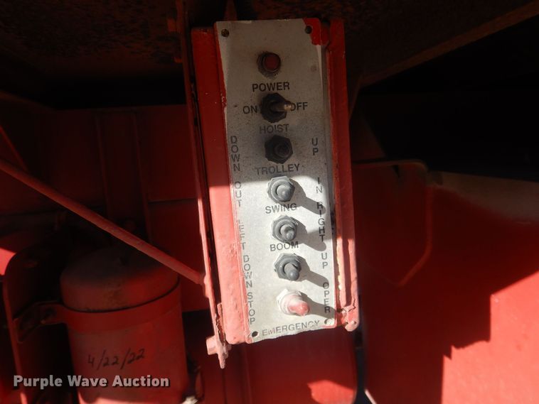 image for item HQ9541 1996 Mack RD688S  crane truck