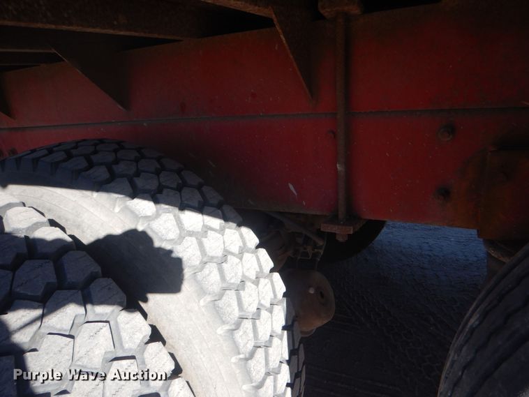 image for item HQ9541 1996 Mack RD688S  crane truck