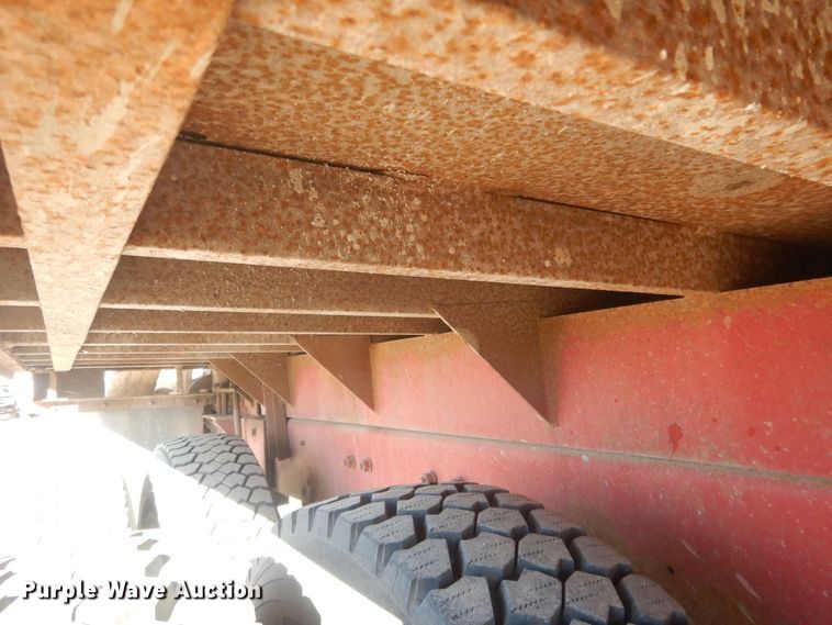 image for item HQ9541 1996 Mack RD688S  crane truck