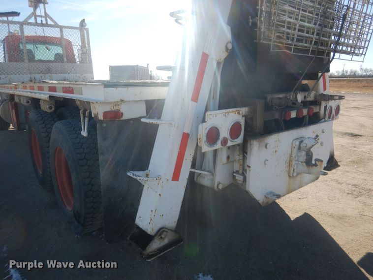 image for item HQ9541 1996 Mack RD688S  crane truck