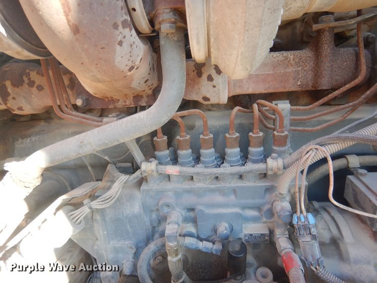 image for item HQ9541 1996 Mack RD688S  crane truck