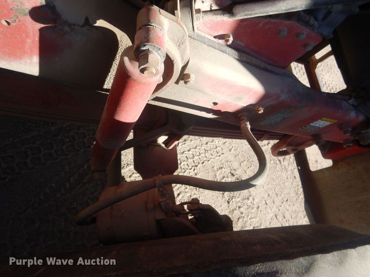 image for item HQ9541 1996 Mack RD688S  crane truck