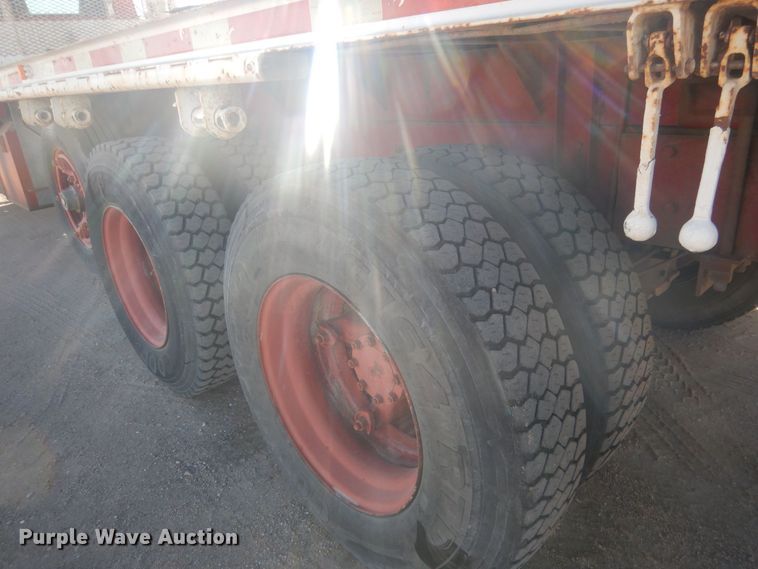 image for item HQ9541 1996 Mack RD688S  crane truck