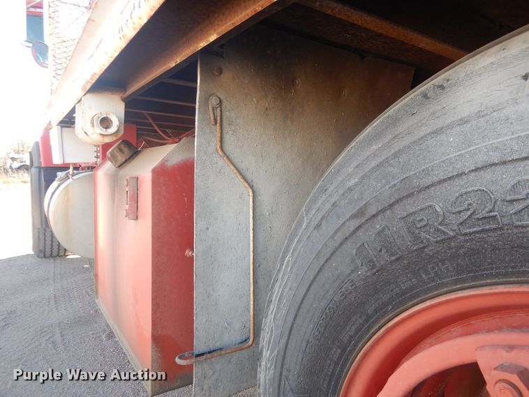 image for item HQ9541 1996 Mack RD688S  crane truck