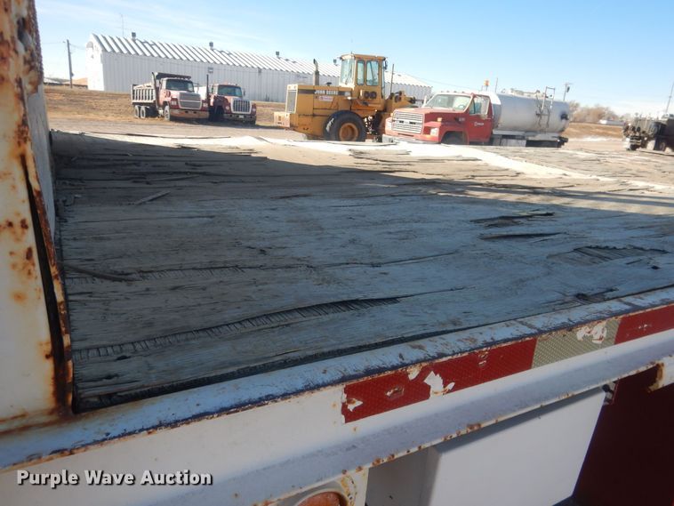 image for item HQ9541 1996 Mack RD688S  crane truck