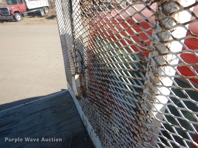 image for item HQ9541 1996 Mack RD688S  crane truck