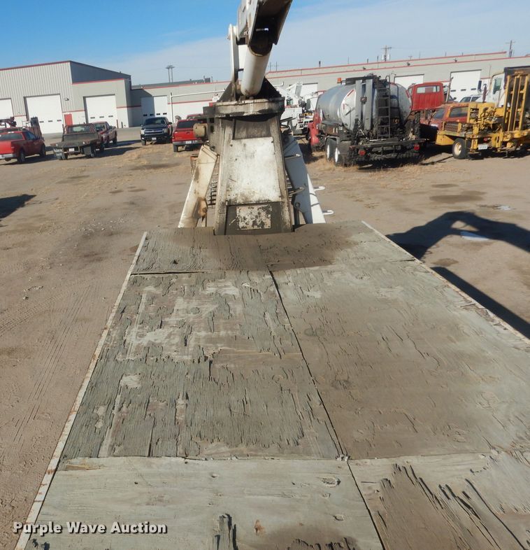 image for item HQ9541 1996 Mack RD688S  crane truck