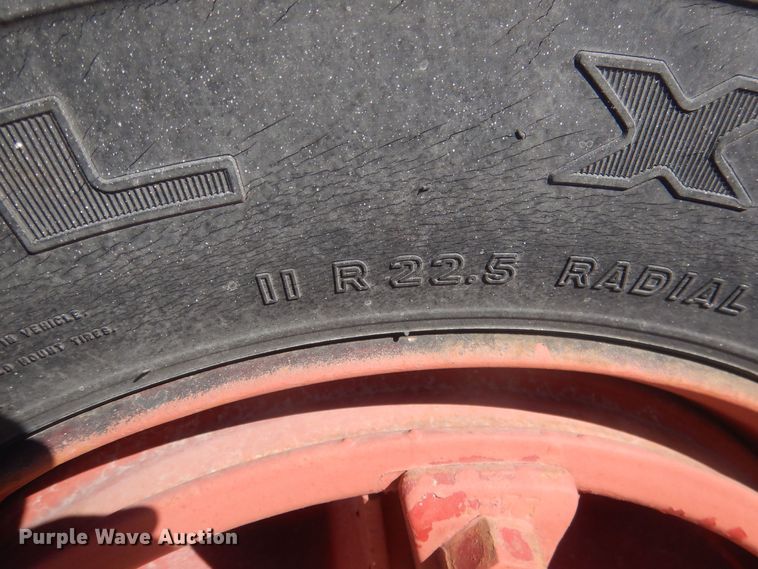 image for item HQ9541 1996 Mack RD688S  crane truck