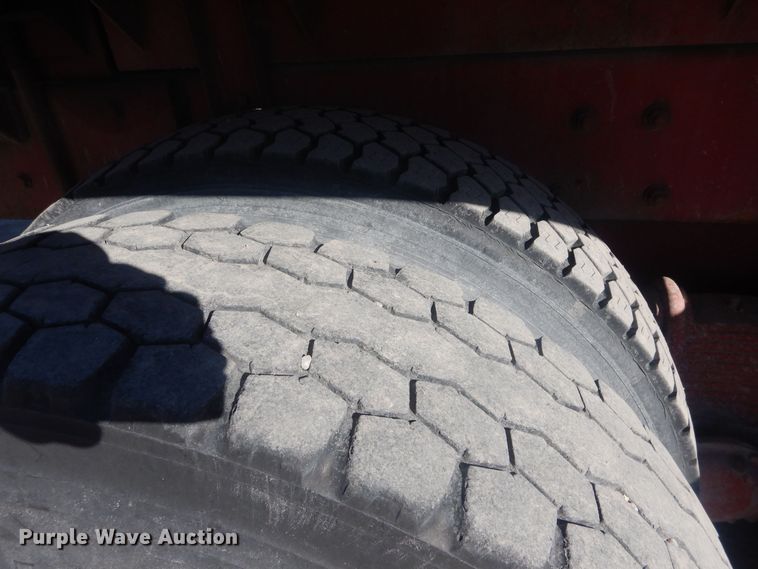 image for item HQ9541 1996 Mack RD688S  crane truck