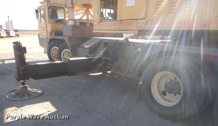image for item HQ9543 1973 Grove TM375  crane