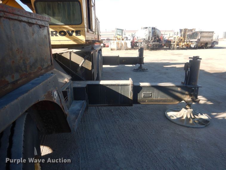 image for item HQ9543 1973 Grove TM375  crane