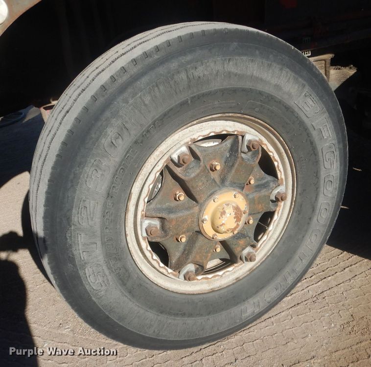 image for item HQ9543 1973 Grove TM375  crane