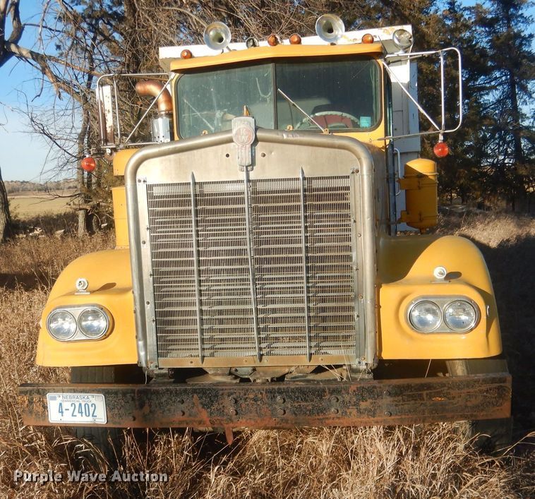 image for item HQ9556 1974 Kenworth W900  dump truck