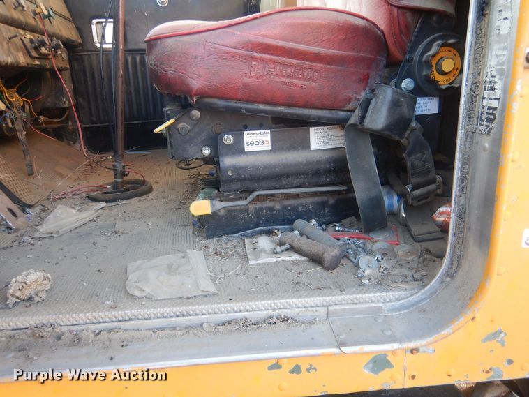 image for item HQ9556 1974 Kenworth W900  dump truck