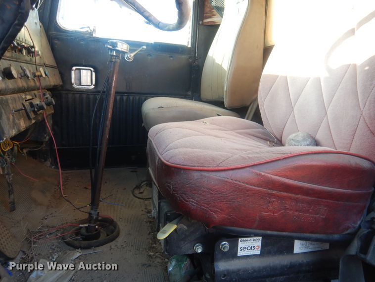 image for item HQ9556 1974 Kenworth W900  dump truck