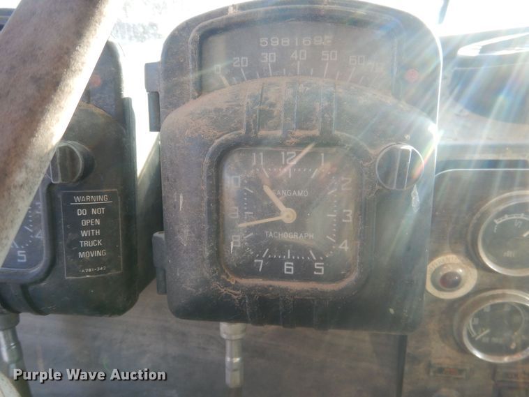 image for item HQ9556 1974 Kenworth W900  dump truck