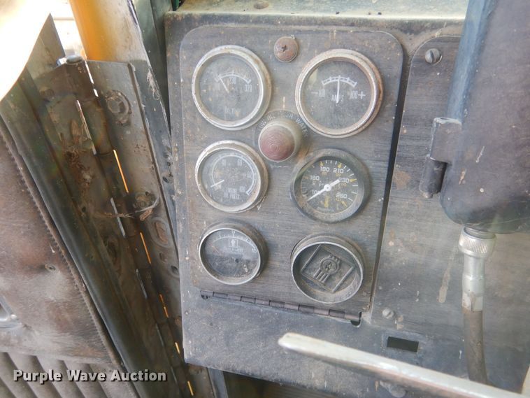 image for item HQ9556 1974 Kenworth W900  dump truck