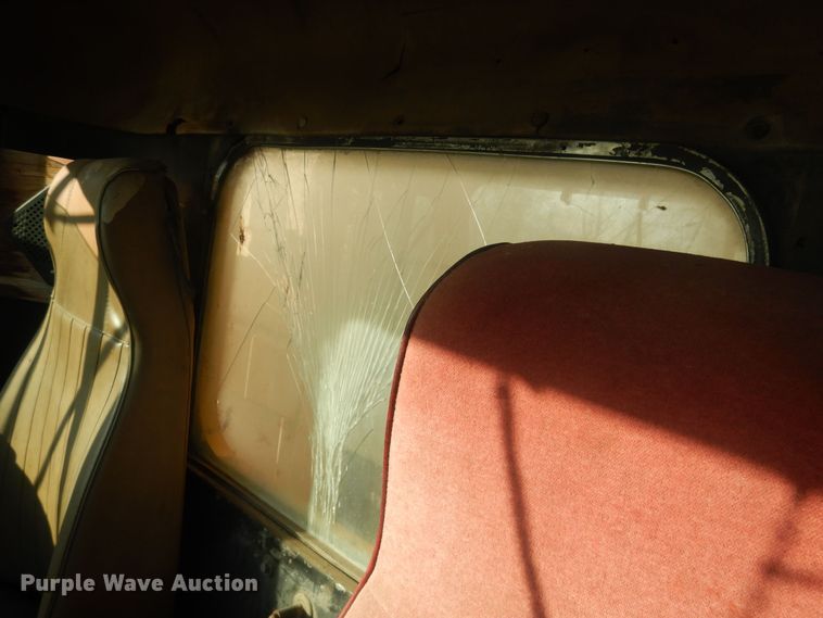 image for item HQ9556 1974 Kenworth W900  dump truck