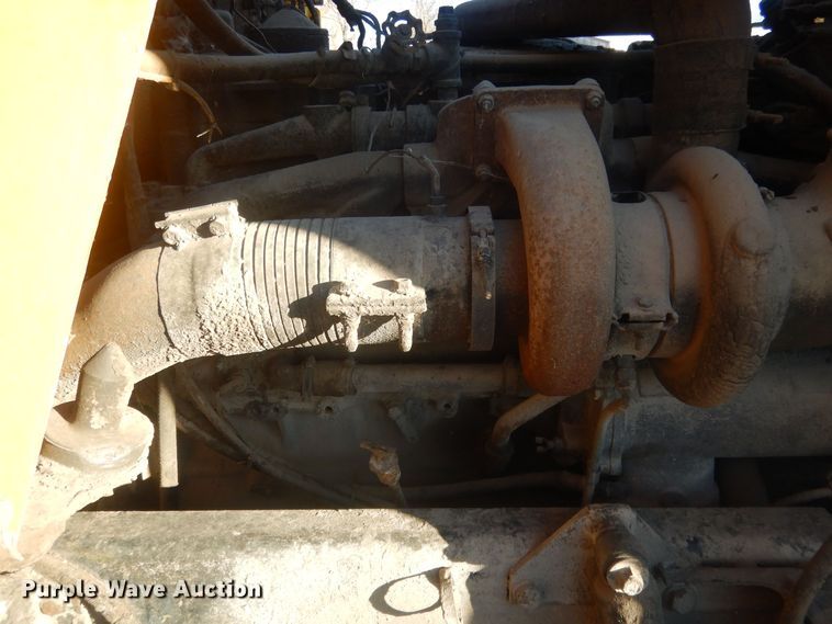 image for item HQ9556 1974 Kenworth W900  dump truck