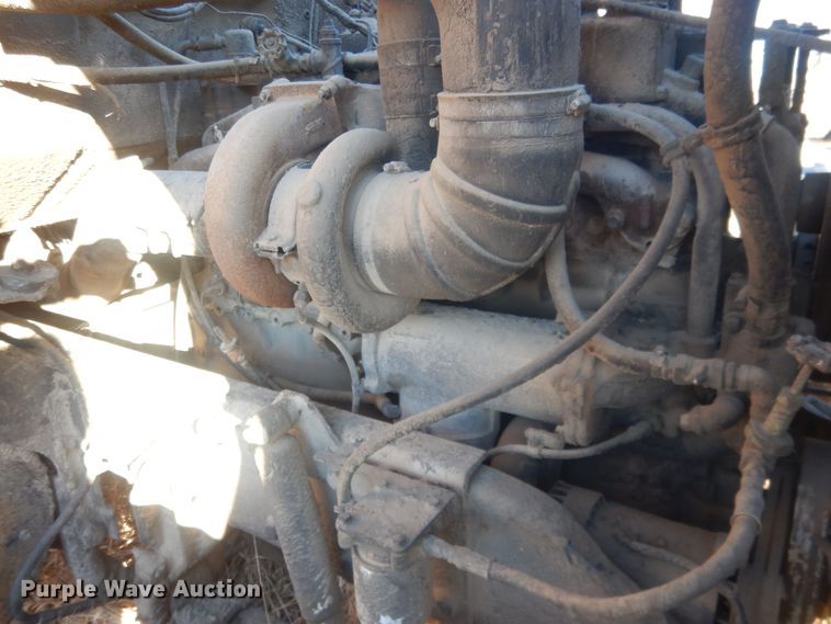 image for item HQ9556 1974 Kenworth W900  dump truck