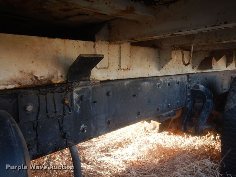 image for item HQ9556 1974 Kenworth W900  dump truck