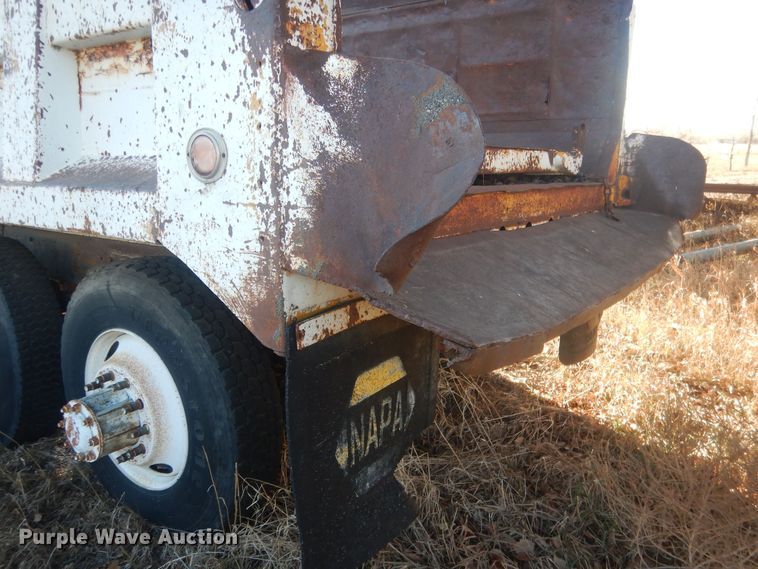 image for item HQ9556 1974 Kenworth W900  dump truck