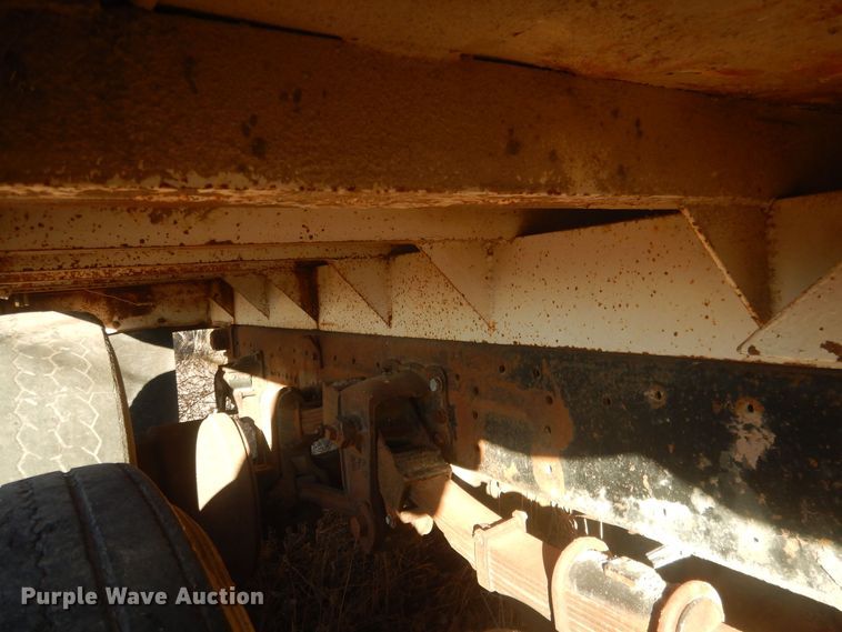 image for item HQ9556 1974 Kenworth W900  dump truck