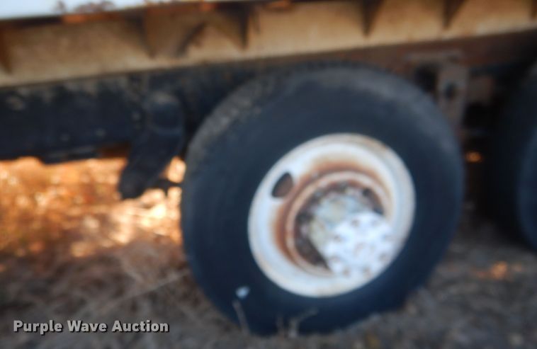 image for item HQ9556 1974 Kenworth W900  dump truck