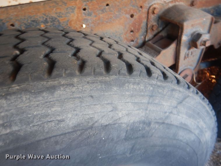 image for item HQ9556 1974 Kenworth W900  dump truck