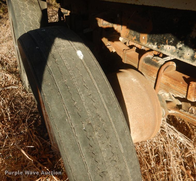 image for item HQ9556 1974 Kenworth W900  dump truck