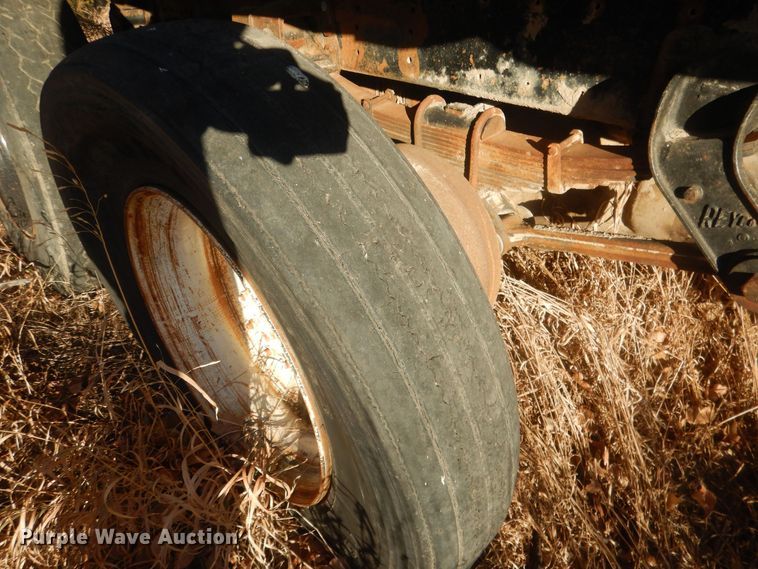 image for item HQ9556 1974 Kenworth W900  dump truck