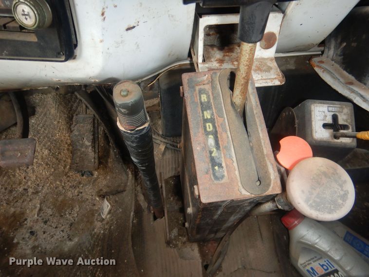 image for item HQ9564 1985 Chevrolet C6500  dump truck