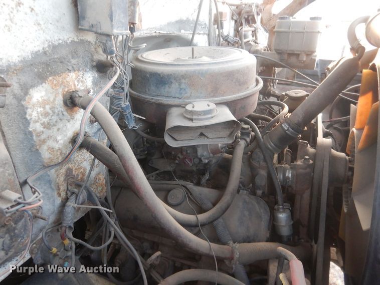 image for item HQ9564 1985 Chevrolet C6500  dump truck