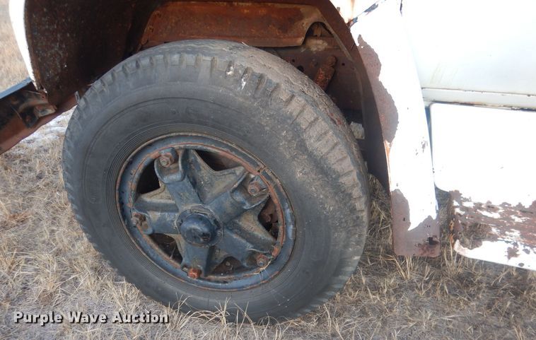 image for item HQ9564 1985 Chevrolet C6500  dump truck