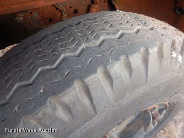 image for item HQ9564 1985 Chevrolet C6500  dump truck