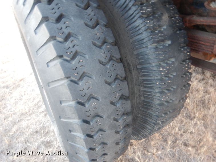 image for item HQ9564 1985 Chevrolet C6500  dump truck