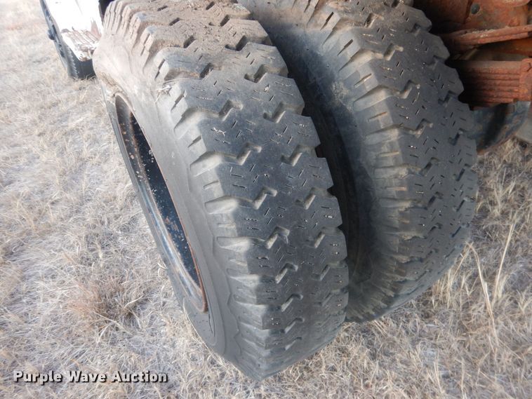 image for item HQ9564 1985 Chevrolet C6500  dump truck