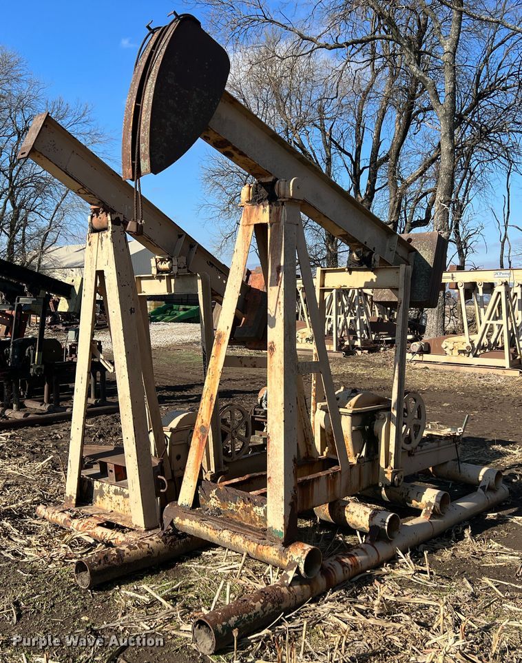 image for item ID9247 (2) pump jacks